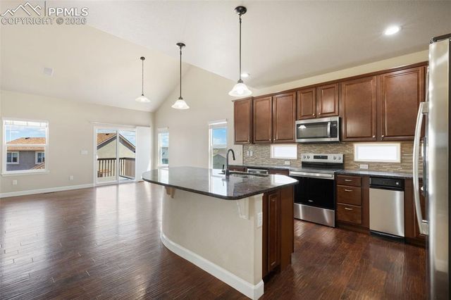 7681 Bonterra Lane, Colorado Springs, CO 80925