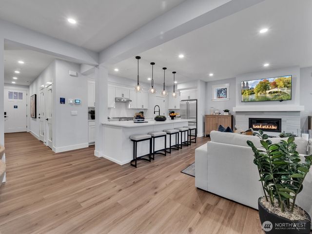 306 182ND Place SE, Bothell, WA 98012