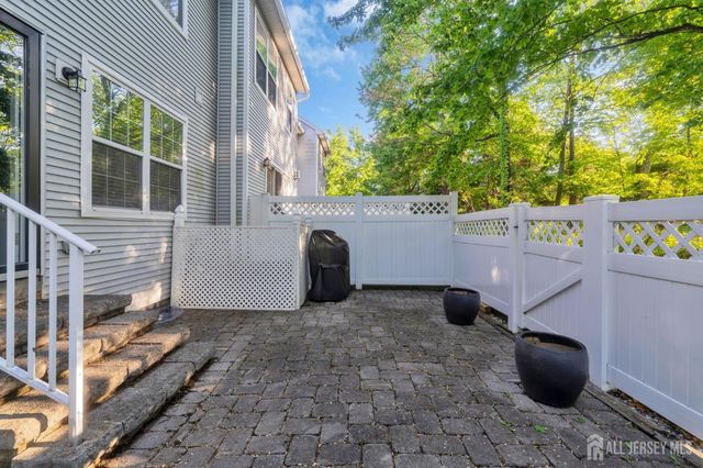 6 Clark Court, Bernards, NJ 07920