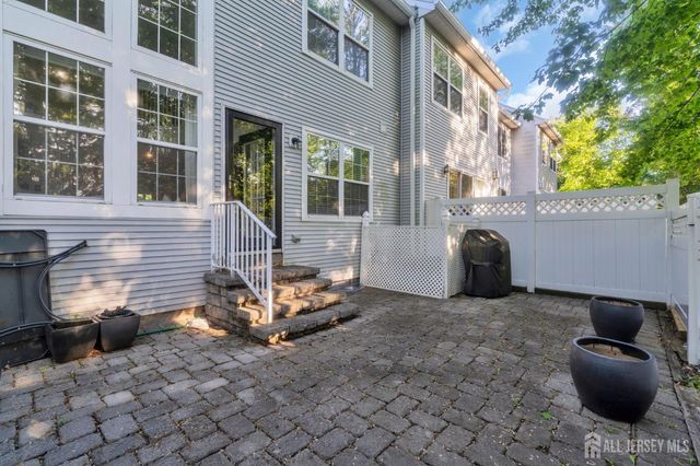 6 Clark Court, Bernards, NJ 07920
