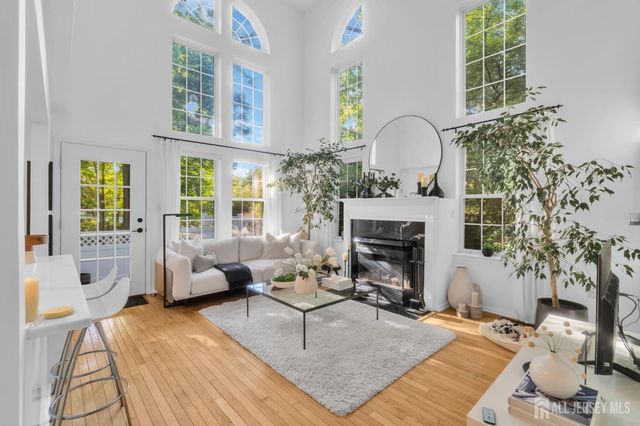 6 Clark Court, Bernards, NJ 07920