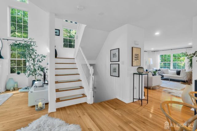 6 Clark Court, Bernards, NJ 07920