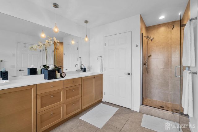 6 Clark Court, Bernards, NJ 07920