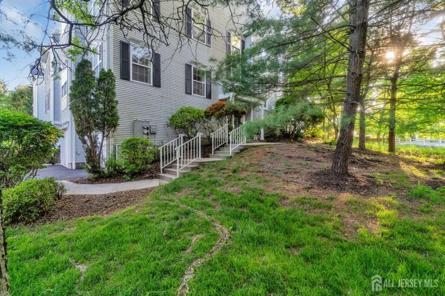 6 Clark Court, Bernards, NJ 07920