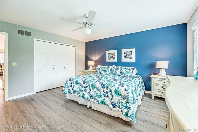 62511 Raleigh Court 6, South Lyon, MI 48178