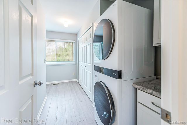 62511 Raleigh Court 6, South Lyon, MI 48178
