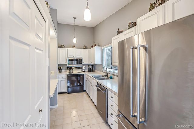 62511 Raleigh Court 6, South Lyon, MI 48178