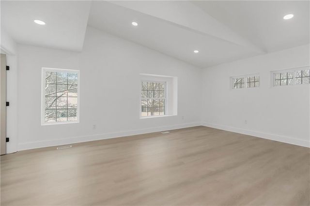 1327 New Jersey Street, Lawrence, KS 66044