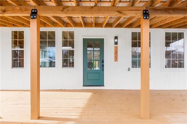 1327 New Jersey Street, Lawrence, KS 66044