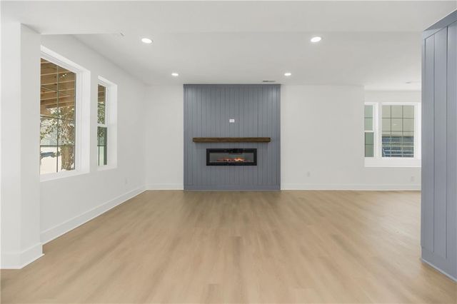 1327 New Jersey Street, Lawrence, KS 66044