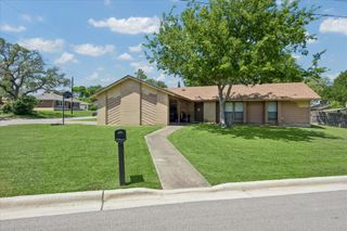 601 Meadowbrook DR, Georgetown, TX 78628