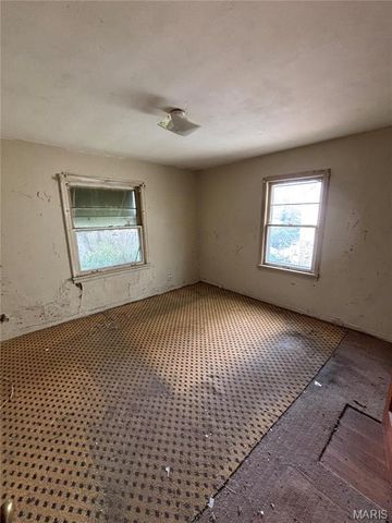 510 Ames Place, Ferguson, MO 63135