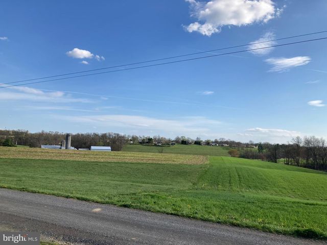 444 DREIBELBIS MILL RD, Shoemakersville, PA 19555