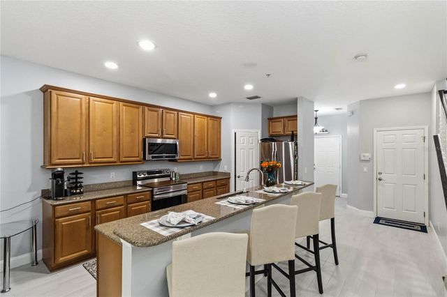 2107 VELVET LEAF DRIVE, Ocoee, FL 34761