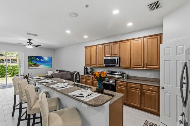 2107 VELVET LEAF DRIVE, Ocoee, FL 34761