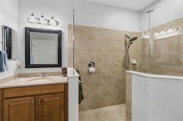 2107 VELVET LEAF DRIVE, Ocoee, FL 34761