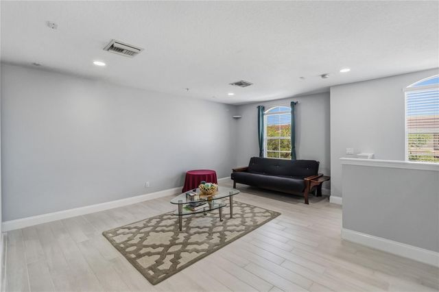 2107 VELVET LEAF DRIVE, Ocoee, FL 34761