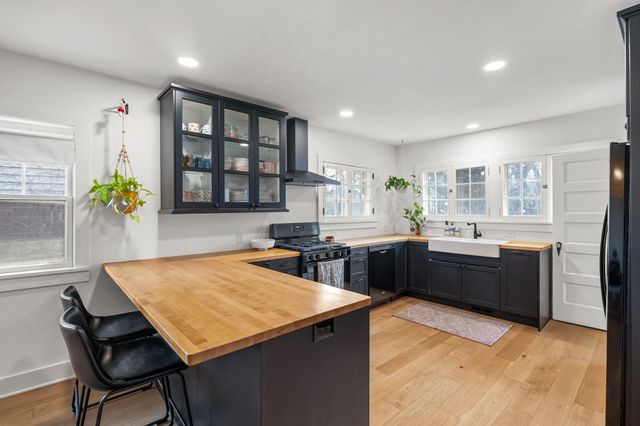 1238 47th Street, Des Moines, IA 50311