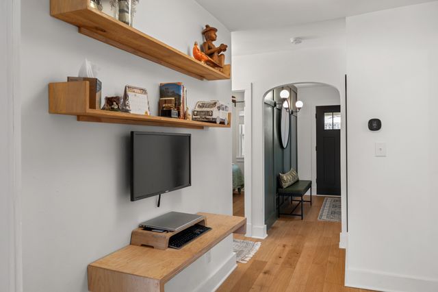 1238 47th Street, Des Moines, IA 50311