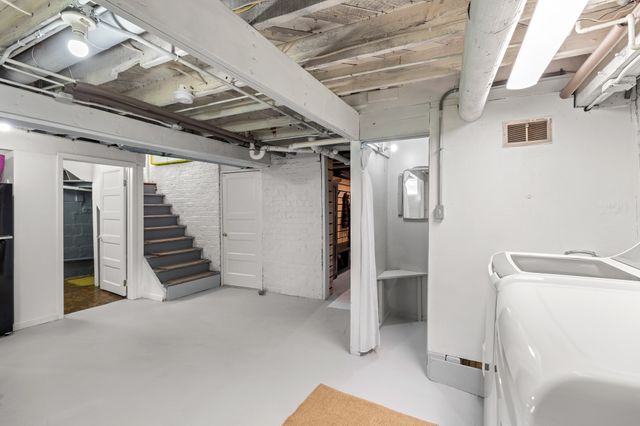 1238 47th Street, Des Moines, IA 50311