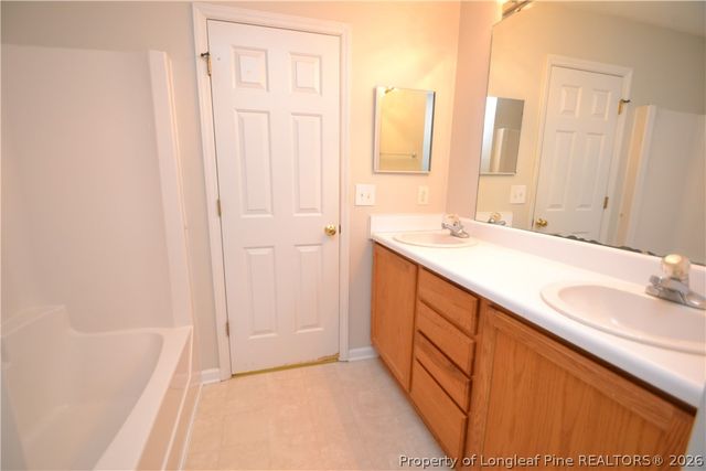 1914 Sterling Hill Drive, Fuquay Varina, NC 27526