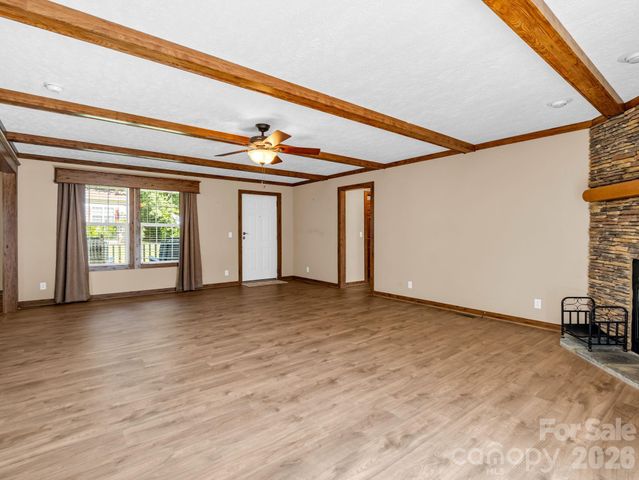 12 N Frederick Lane, Hendersonville, NC 28792