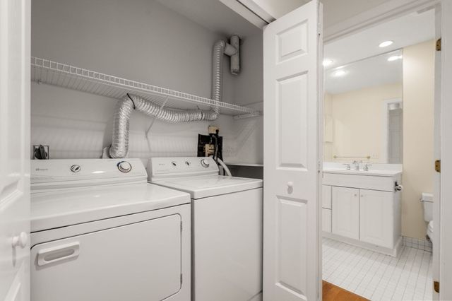 51 Pettee 34, Newton, MA 02464