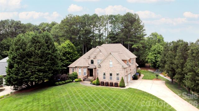 139 Waterbury Drive, Mooresville, NC 28117