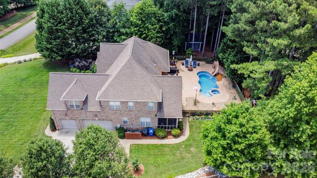 139 Waterbury Drive, Mooresville, NC 28117