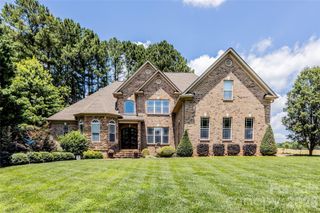139 Waterbury Drive, Mooresville, NC 28117