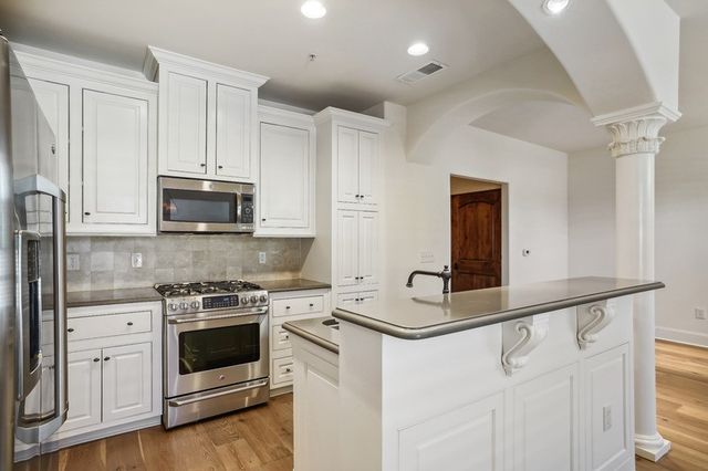 2510 N Henderson 24, Dallas, TX 75206