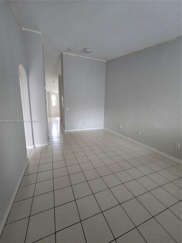 2903 SE 17th Ave 208, Homestead, FL 33035