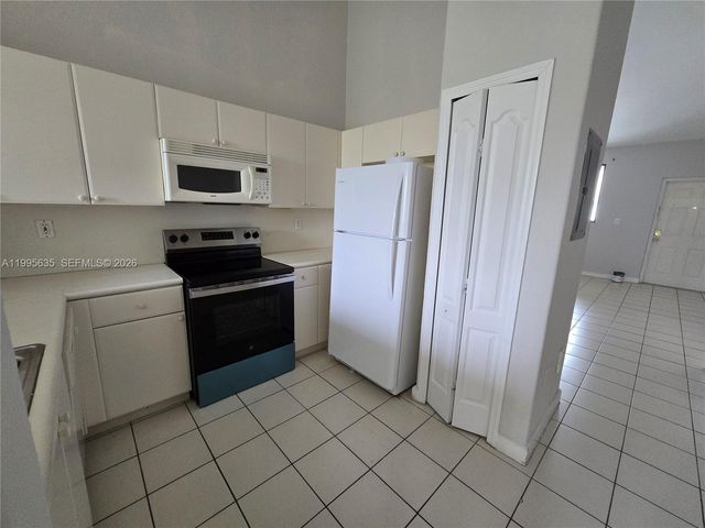 2903 SE 17th Ave 208, Homestead, FL 33035