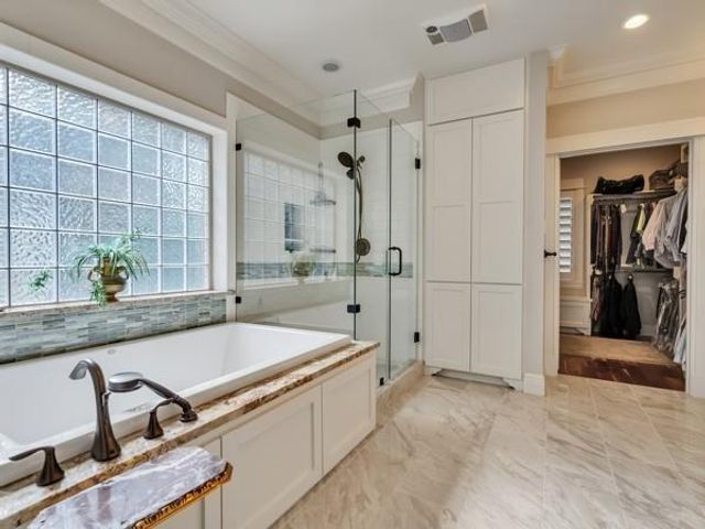 9 Robin Trail, Conroe, TX 77304