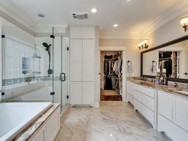 9 Robin Trail, Conroe, TX 77304