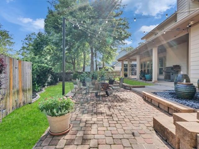 9 Robin Trail, Conroe, TX 77304