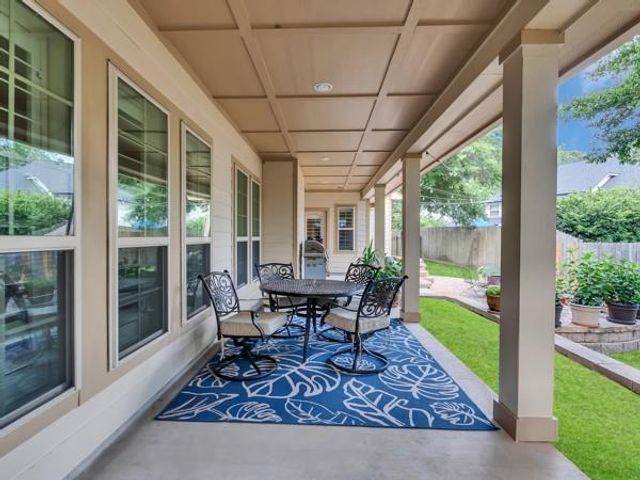 9 Robin Trail, Conroe, TX 77304