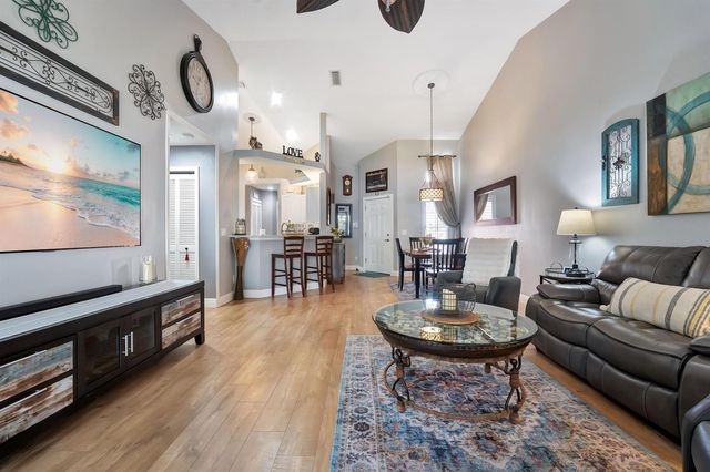 602 Muirfield Court, Jupiter, FL 33458