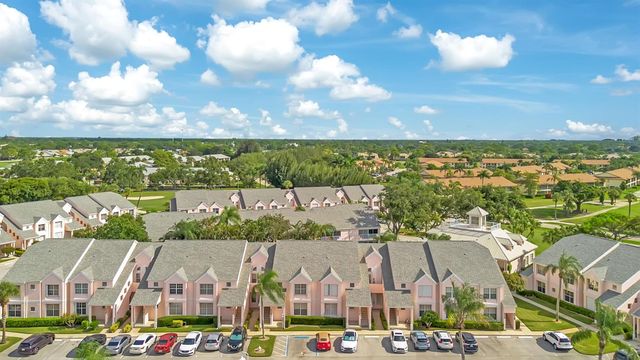 602 Muirfield Court, Jupiter, FL 33458