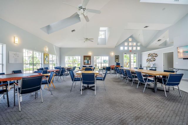 602 Muirfield Court, Jupiter, FL 33458