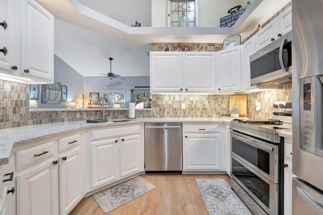 602 Muirfield Court, Jupiter, FL 33458