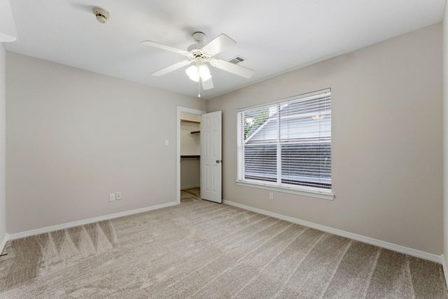 23 Shearwater Place, The Woodlands, TX 77381