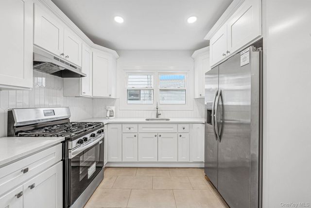 63 Devon Road, Hempstead, NY 11550