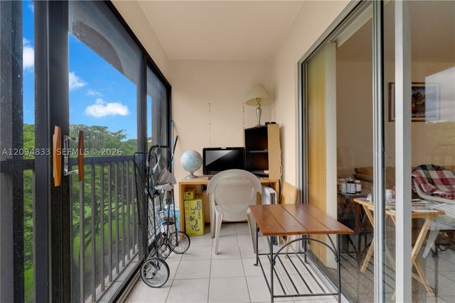 13105 SW 16th Ct 412L, Pembroke Pines, FL 33027