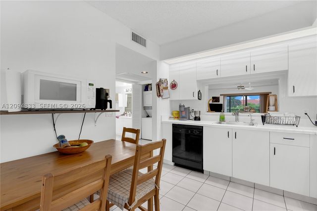 13105 SW 16th Ct 412L, Pembroke Pines, FL 33027