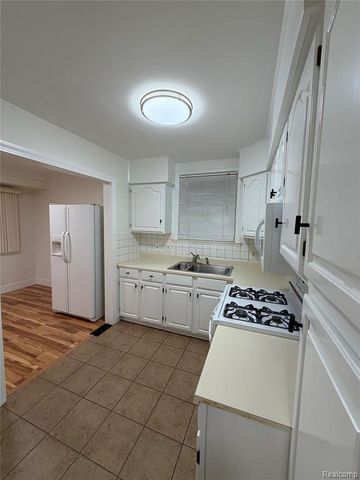 721 Drexel Street, Dearborn, MI 48128