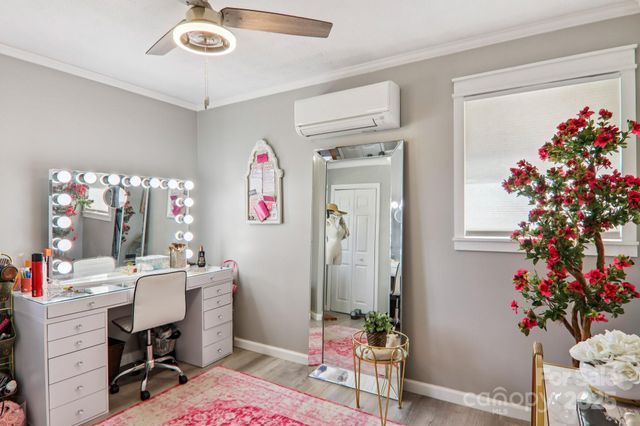 199 Davis Cove Road, Waynesville, NC 28786