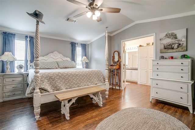 421 Red Bluff Circle, Millsap, TX 76066