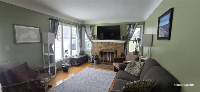 4018 Plymouth Drive, Norton Shores, MI 49441