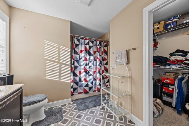 2204 Sweet Bay Drive B, Greenville, NC 27834